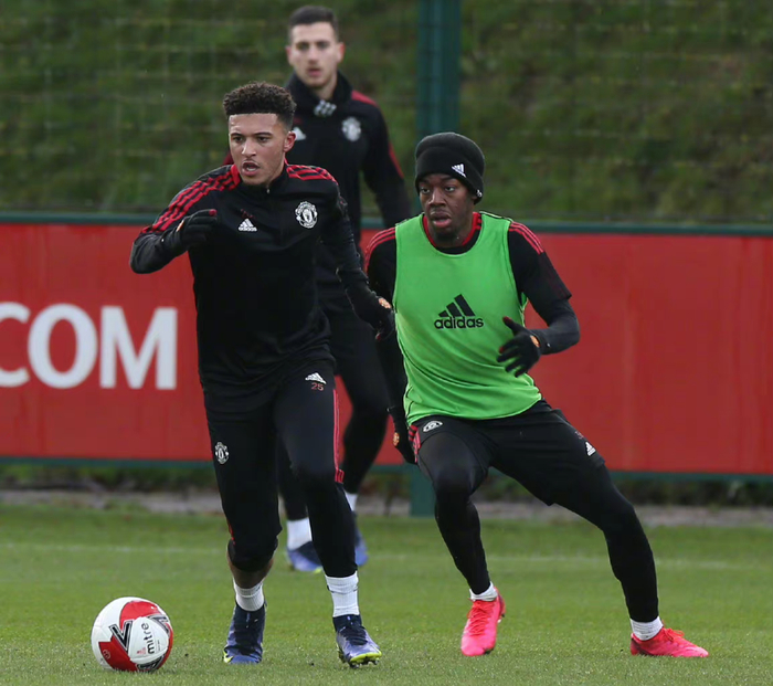 关于阿斯顿维拉内部会议纪要流出:今夜止住颓势,足总杯使命明确,身体对抗强度拉满的信息 关于阿斯顿维拉内部会议纪要流出:今夜止住颓势,足总杯使命明确,身体对抗强度拉满的信息